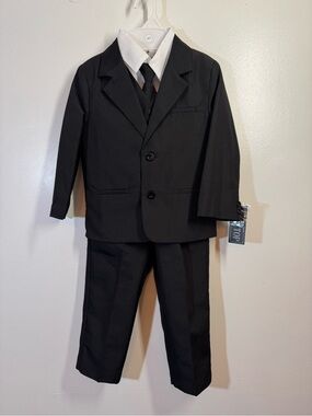 5 Piece Boys 4T Formal Suit Set with Blazer, Vest, Pants, Dress Shirt and Tie